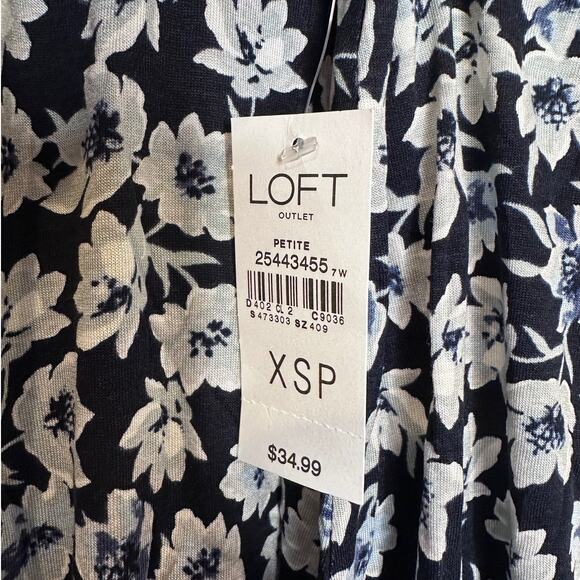 NWT Ann Taylor LOFT Blue floral tank top PETITE XS - Picture 2 of 6